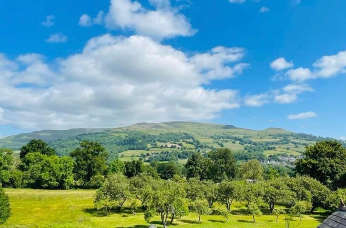 Вилла Tanglewood House Abergavenny With Private Parking Экстерьер фото